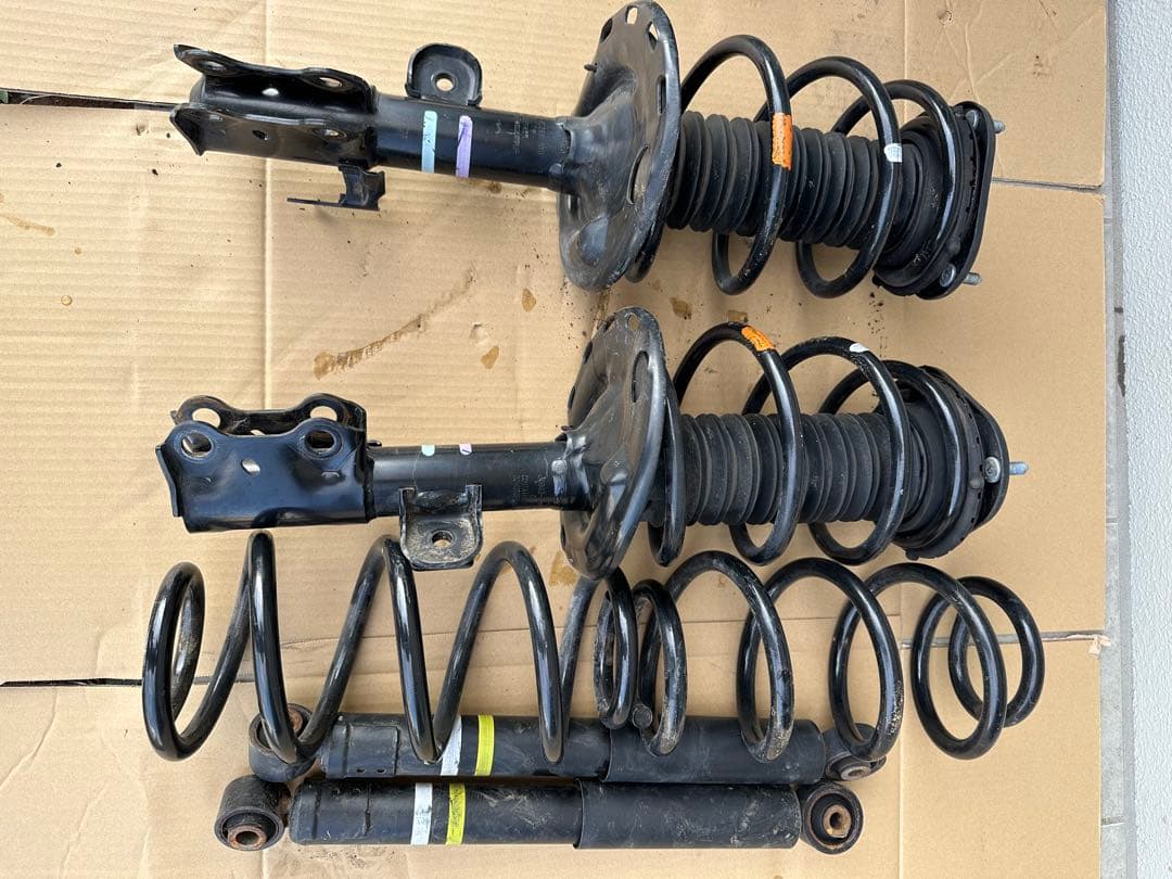 アルファード 30 純正サス