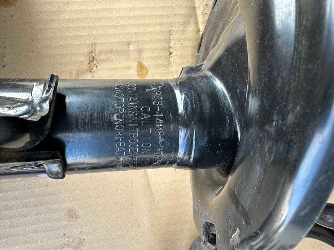 アルファード 30 純正サス