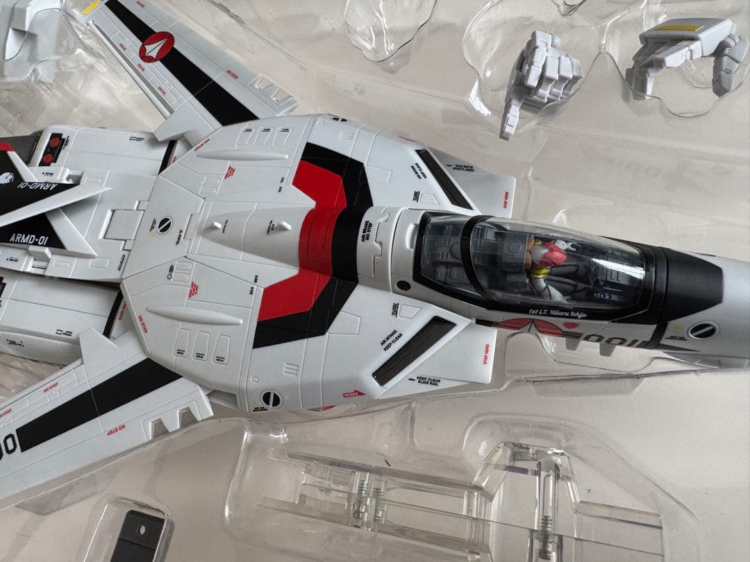 倉庫保管　バンダイ VF-1S VALKYRIE ムービーエディション