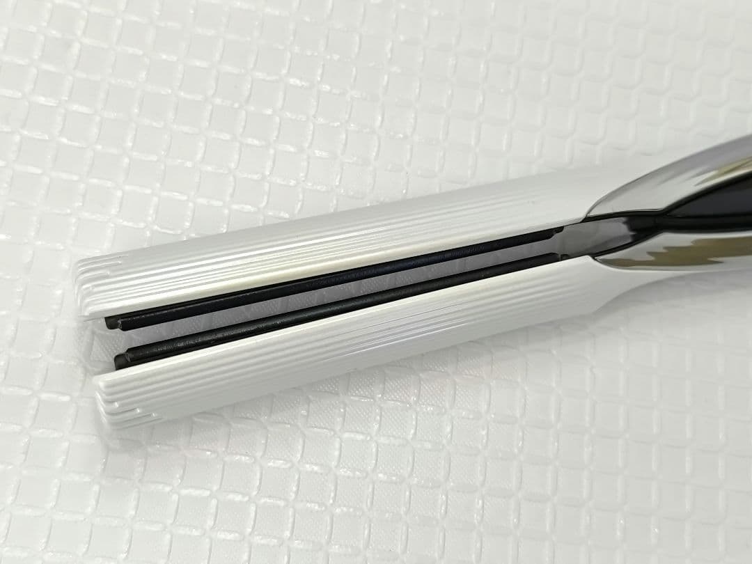 正規品　ReFaリファ ビューテック ストレートアイロン