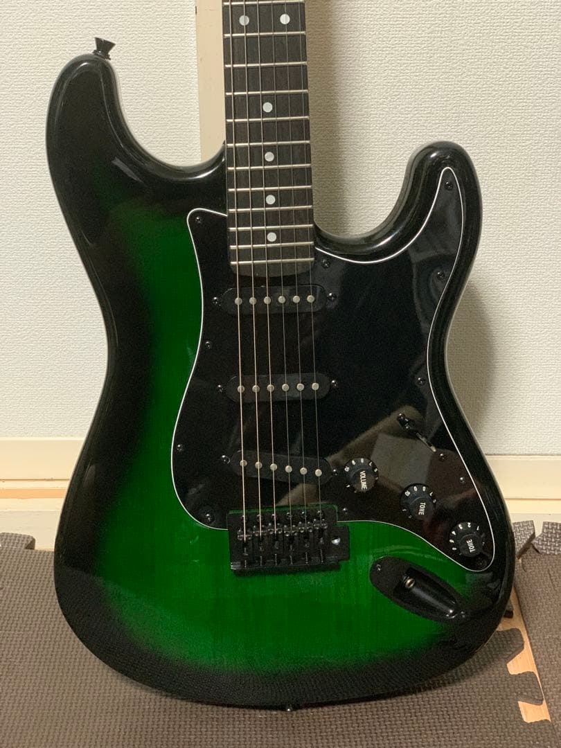 SELDER セルダー ストラトキャスター タイプ エレキギター 黒 緑 igb
