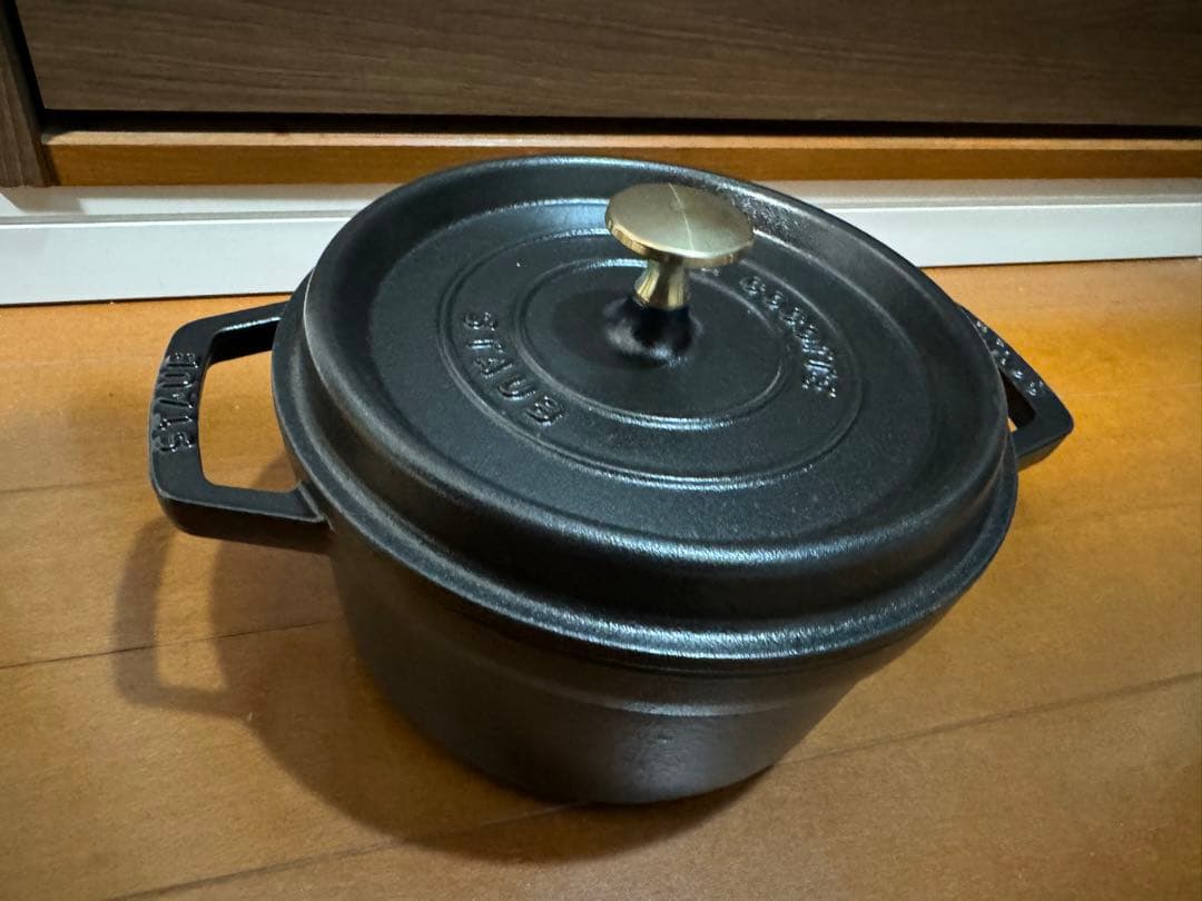 ストウブ 鍋　20cm