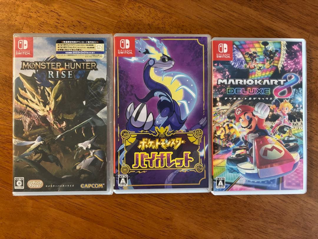 Switchソフト　３点セット　ポケモンSV マリカ8DX モンハンRISE