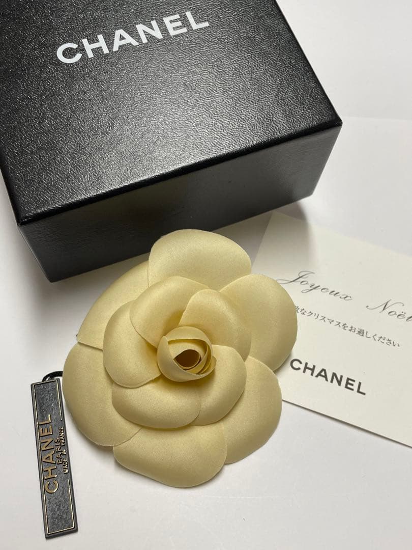 【美品】CHANELシャネル　カメリア　コサージュ　ブローチ　匿名配送❤︎