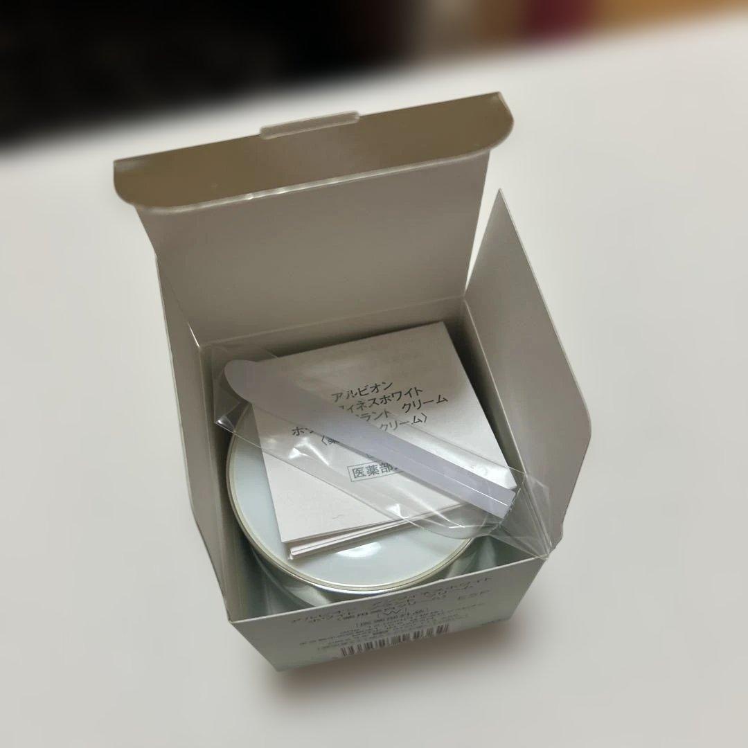 アルビオン アンフィネスホワイト ホワイトプラントクリーム 30ｇ