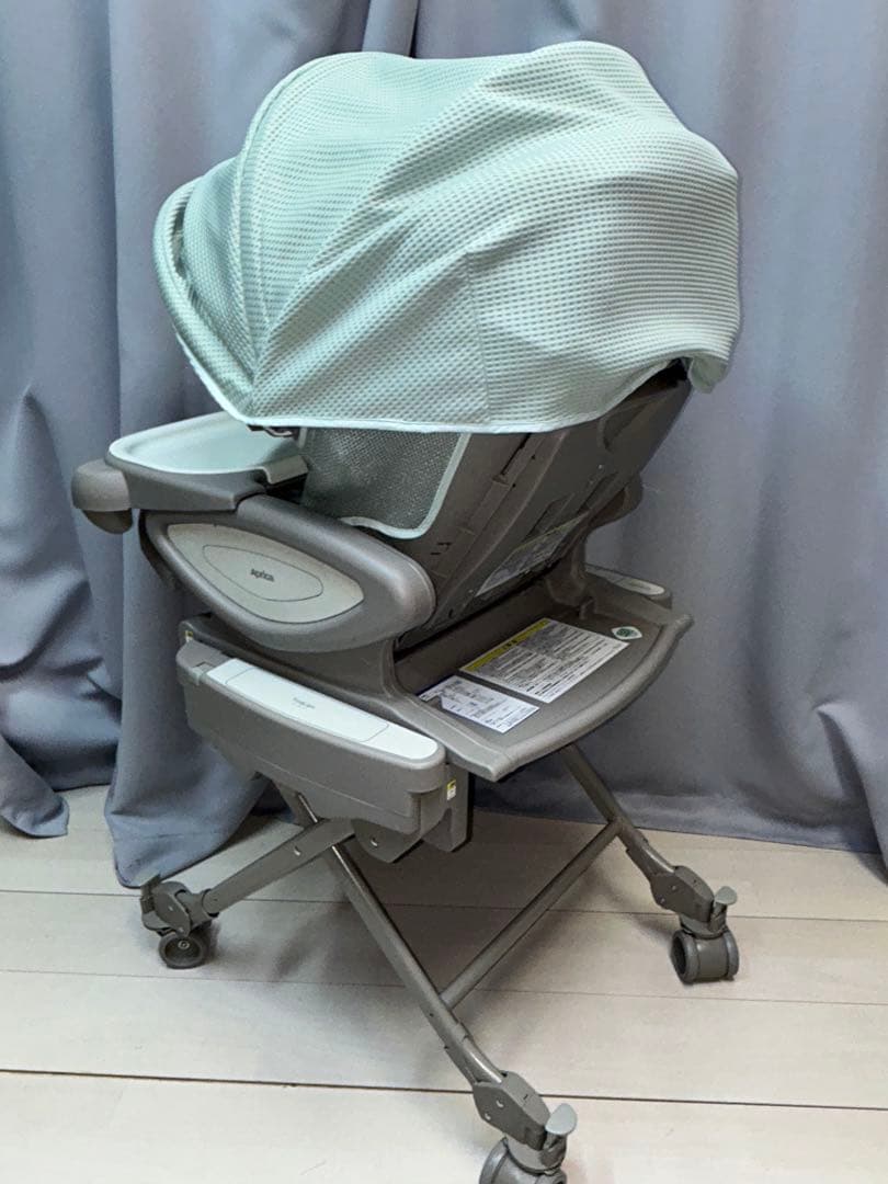 アップリカ　ユラリズム　オートプレミアム　AC　電動ハイローチェア