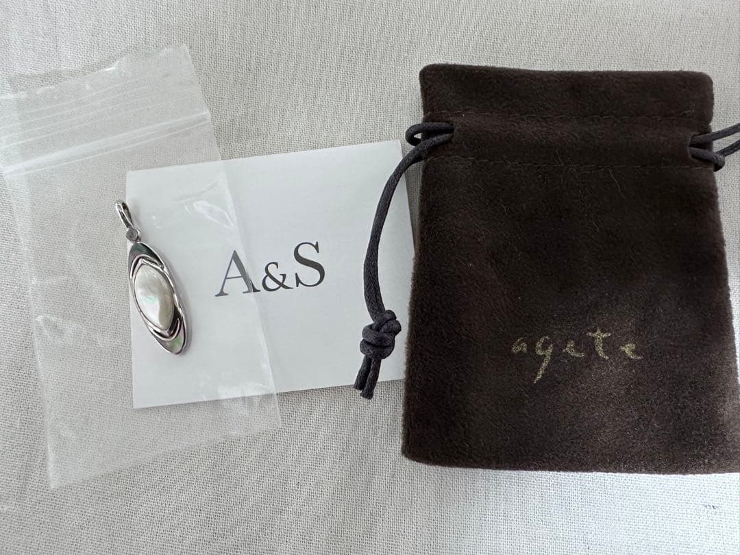 agete アガット　シルバーシェルチャーム　夜光貝　黒蝶貝　販売証明書＆箱付き