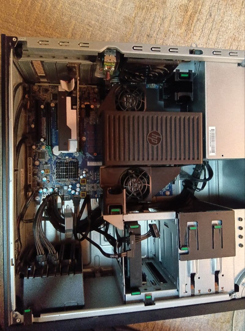 HP Z440 ワークステーション