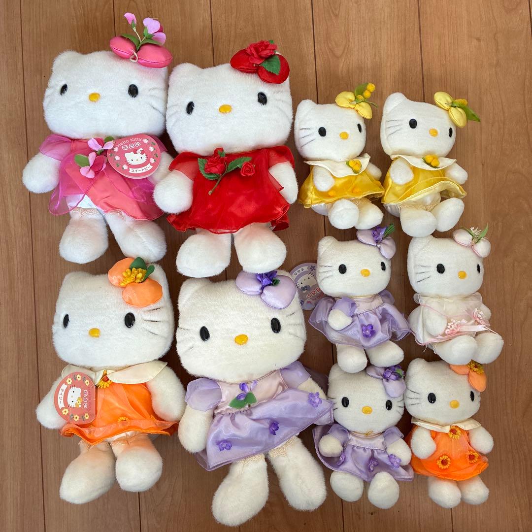 キティちゃん ぬいぐるみ 花占い