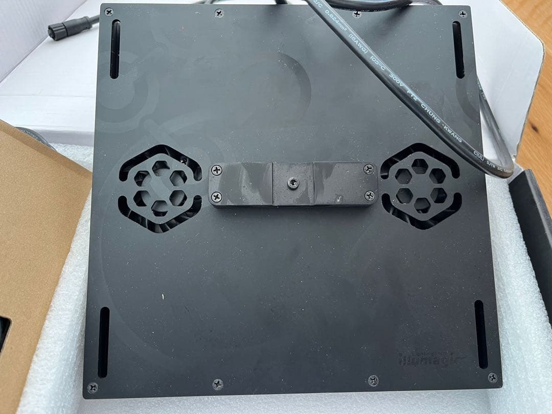 アクアリウム　ライト　illumagic LED Light X4