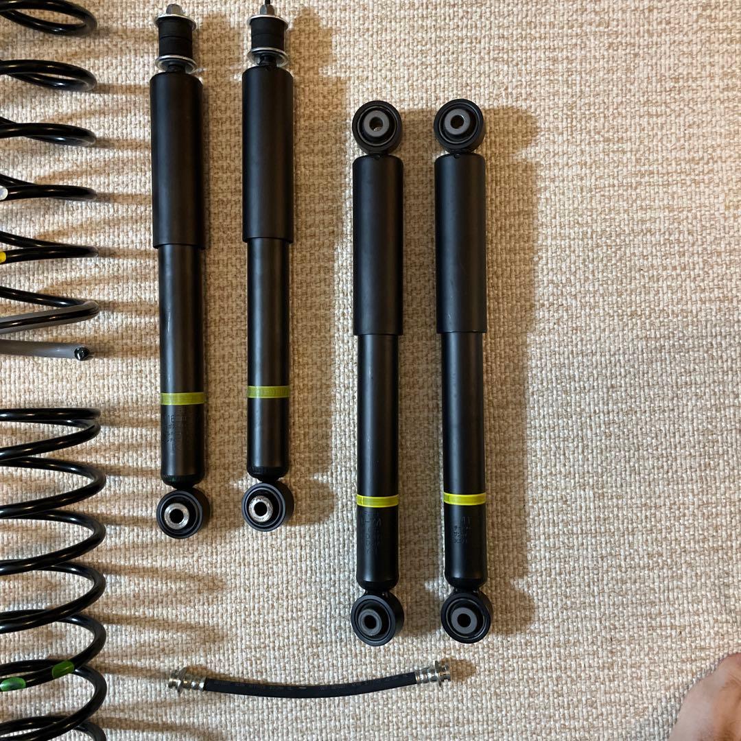 【未使用】【純正】ジムニー JB64 サスペンションセット