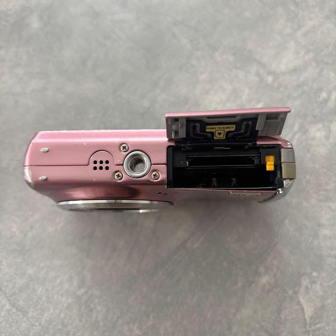 FUJIFILM FINEPIX F70EXR ピンク ※レンズカバー難あり