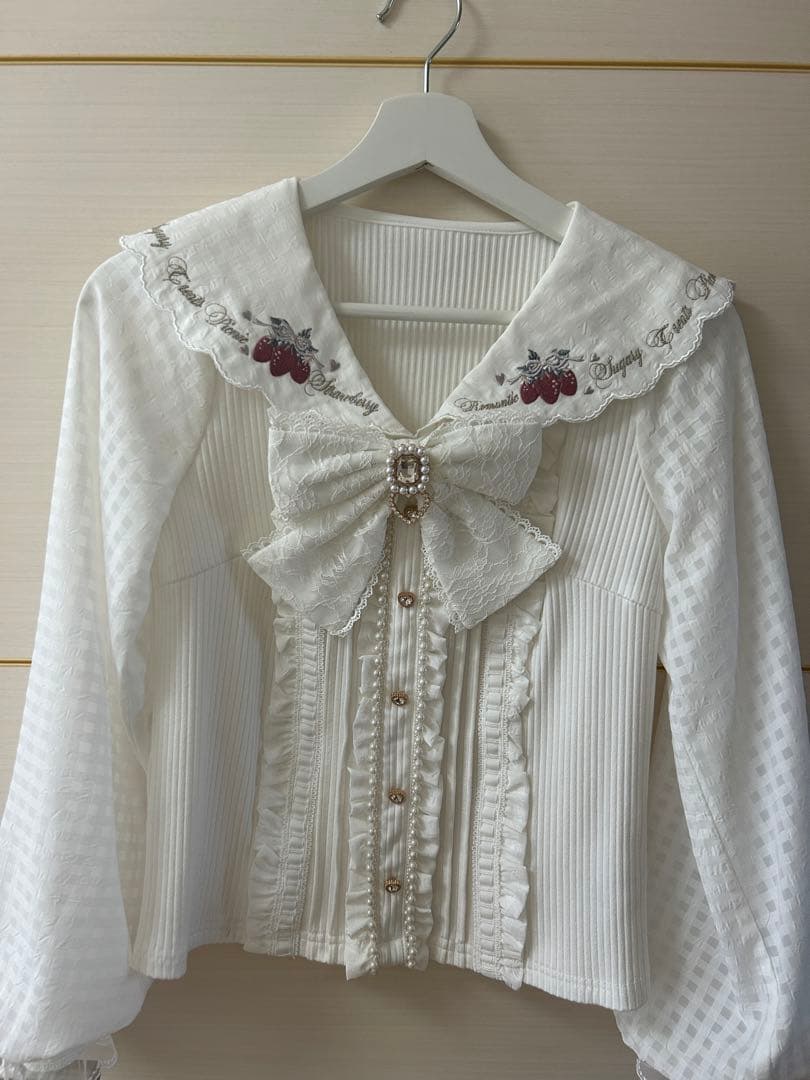 LIZLISA ストロベリー刺繍セーラーリブブラウス