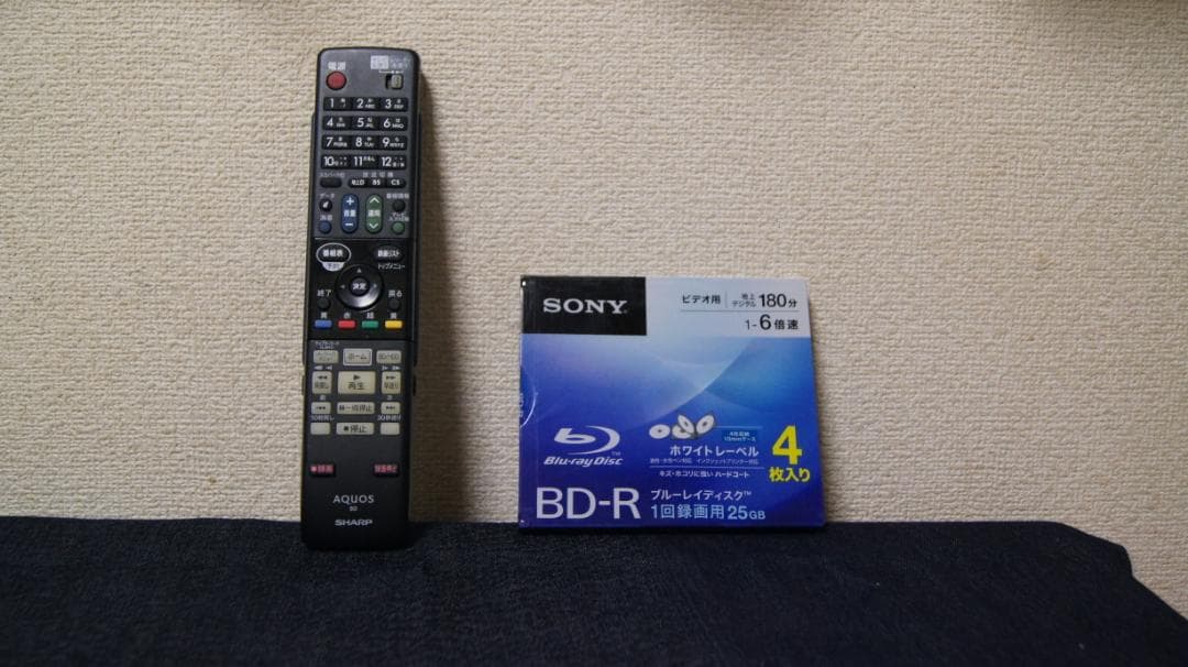 シャープ　ブルーレイレコーダー　BD-W1100 リモコン付　動作品