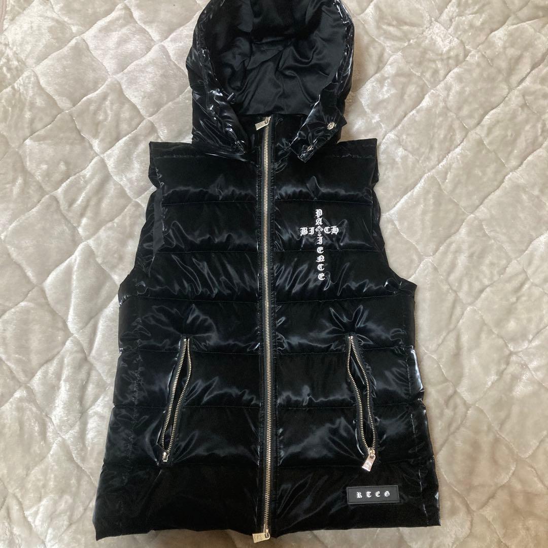 アダムスジャグラー　ダウンベスト　完売品