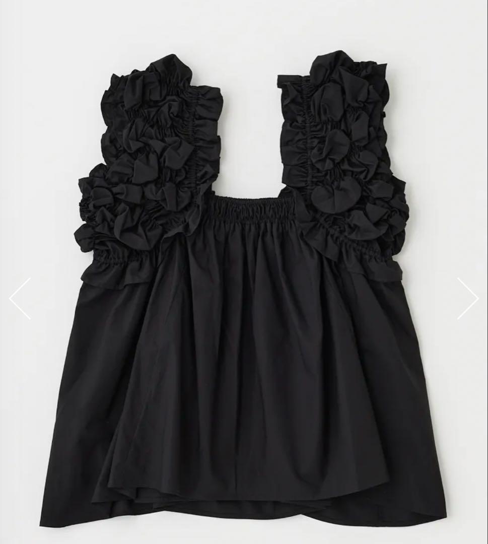 ショルダーフリルトップス⭐︎黒F