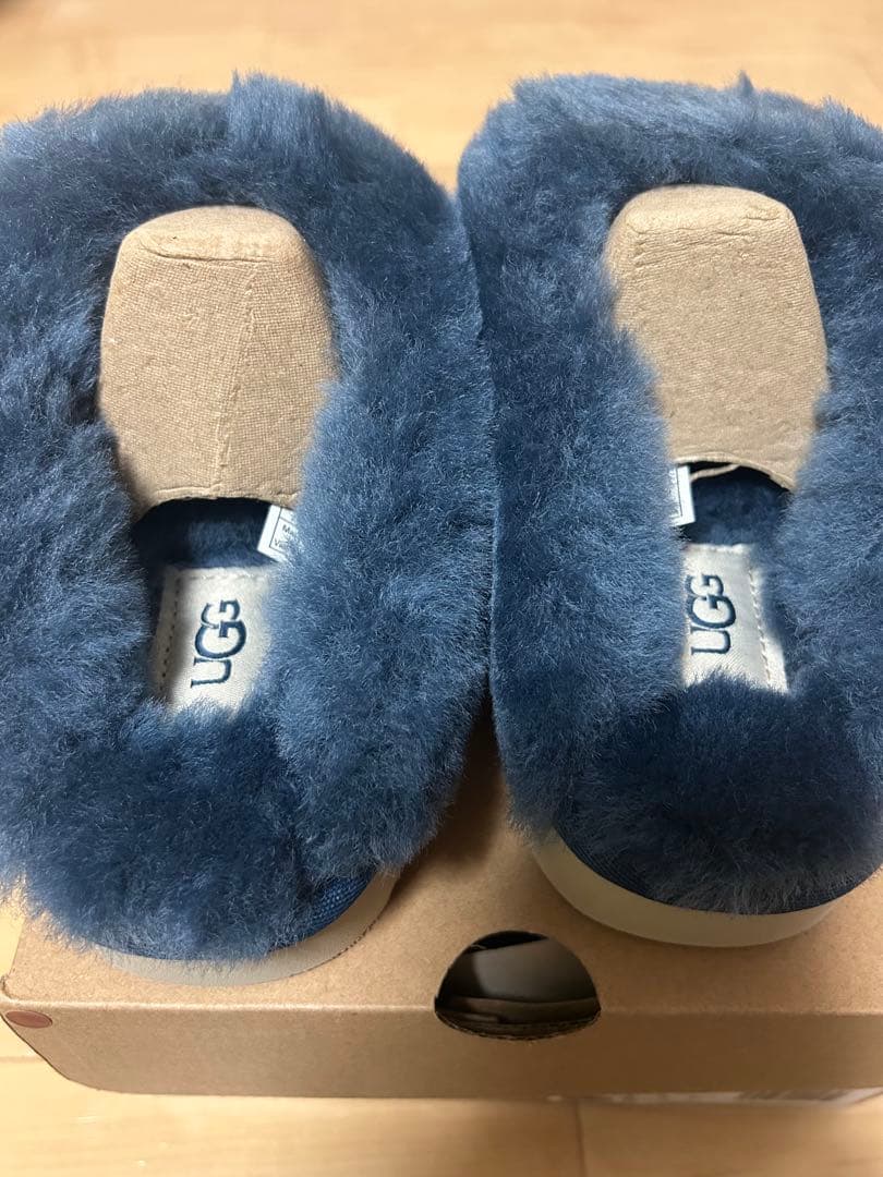 UGG ムートンブーツ　スリッポン