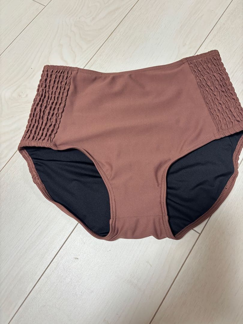 ロキシーブラウン セパレート水着 タンクトップとショーツ