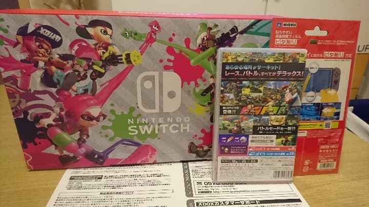 【新品未使用】任天堂SWITCHスプラトゥーン2同梱版+マリオカート8+フィルム