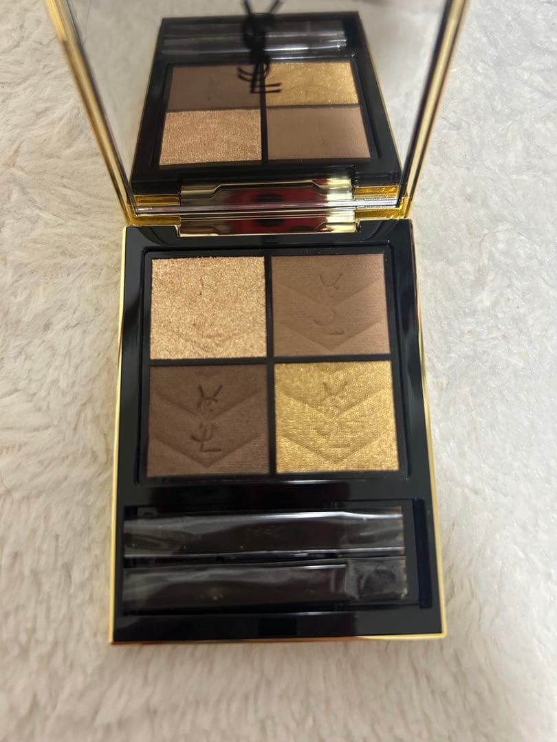 Yves Saint Laurent アイシャドウパレット No.800