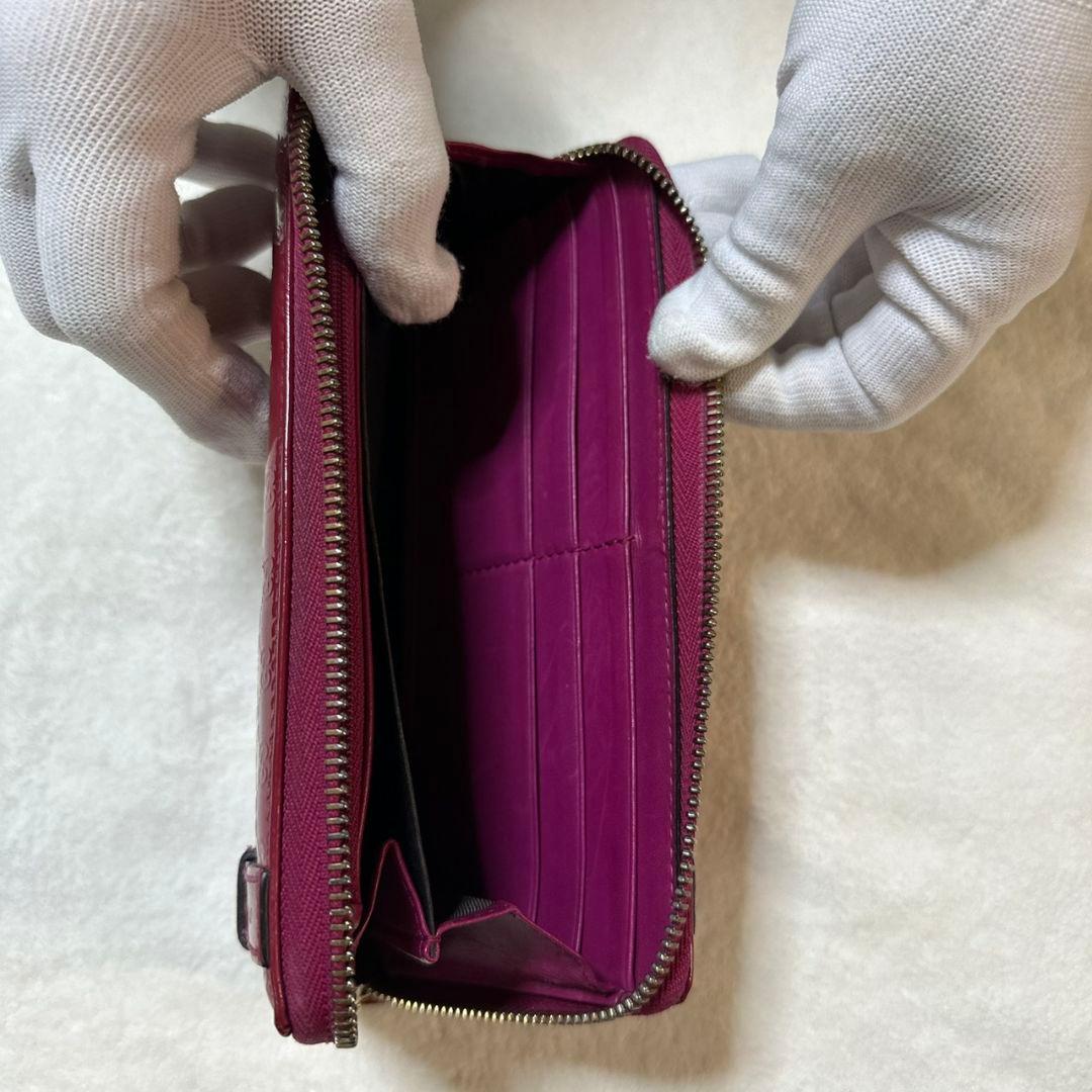 GUCCI（グッチ）マイクログッチシマ エナメルラウンドファスナー長財布