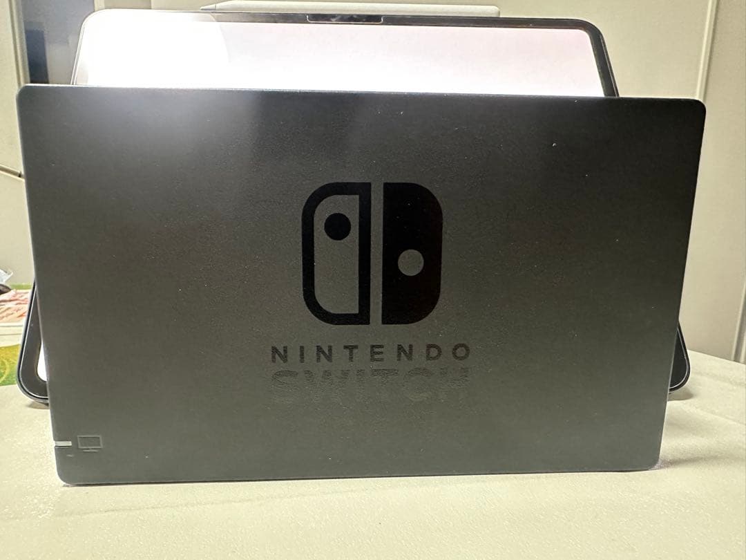 Nintendo Switch 本体+ドック+レッツゴーピカチュウカソフトなど