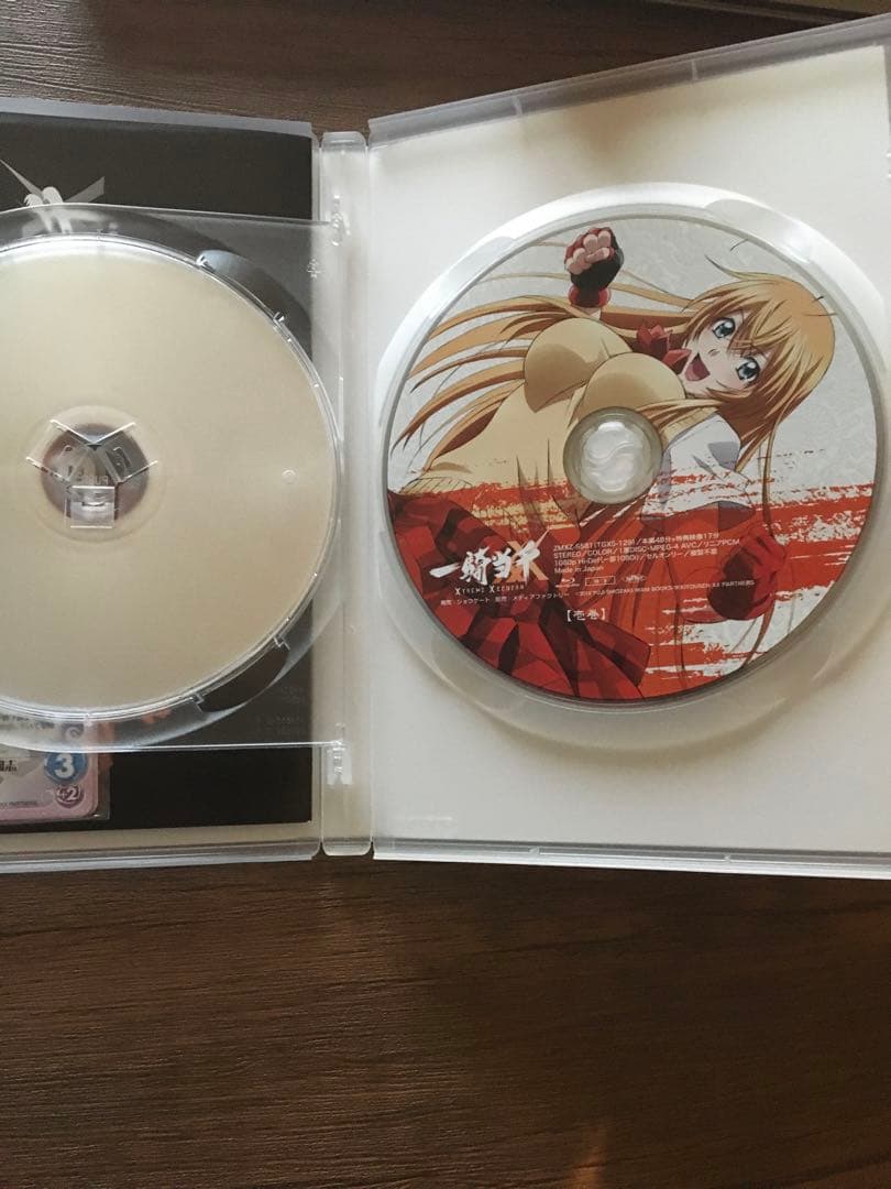 【Blu-ray】一騎当千XTREME XECUTOR 第壱巻〜第参巻セット