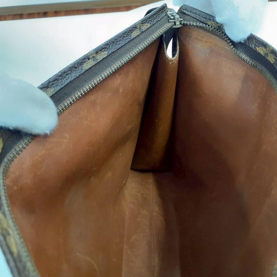 LOUIS VUITTON ルイヴィトン ポッシュトワレ モノグラム　ポーチ