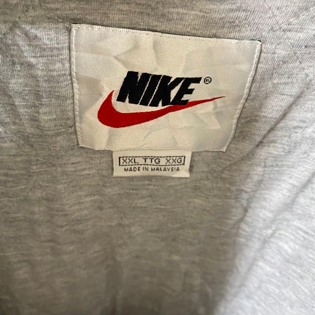 ナイキ　メガサイズ　バックロゴ90s白タグナイロンジャケット