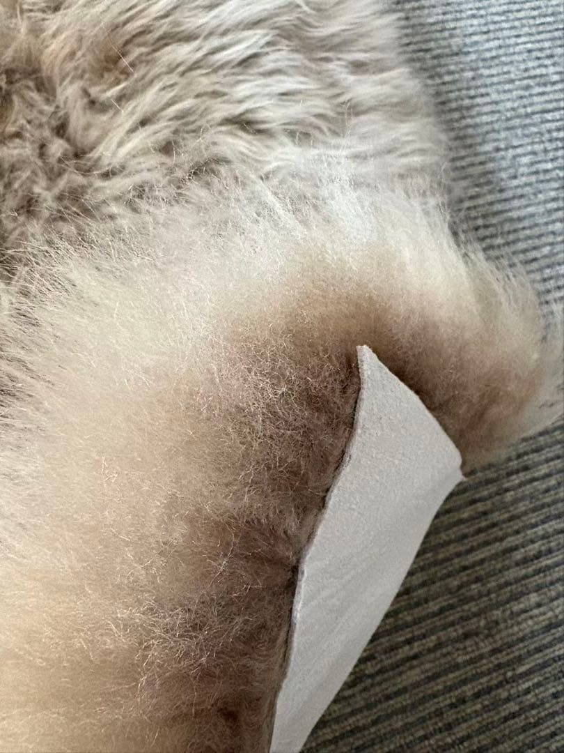 プレミアムシープスキンオーストリア天然毛皮 最高級ム一トンフリースウールラグ