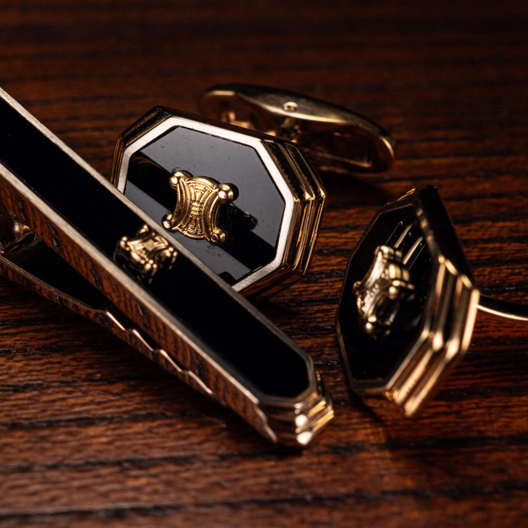 箱有 CELINE セリーヌ オニキス×マカダム柄 ネクタイピン カフスセット