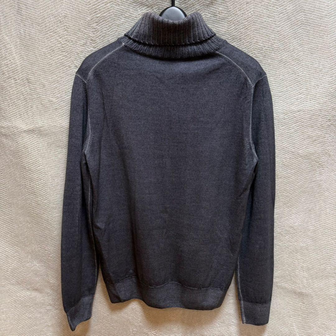 crucianiクルチアーニsize46タートルネックニット イタリア製