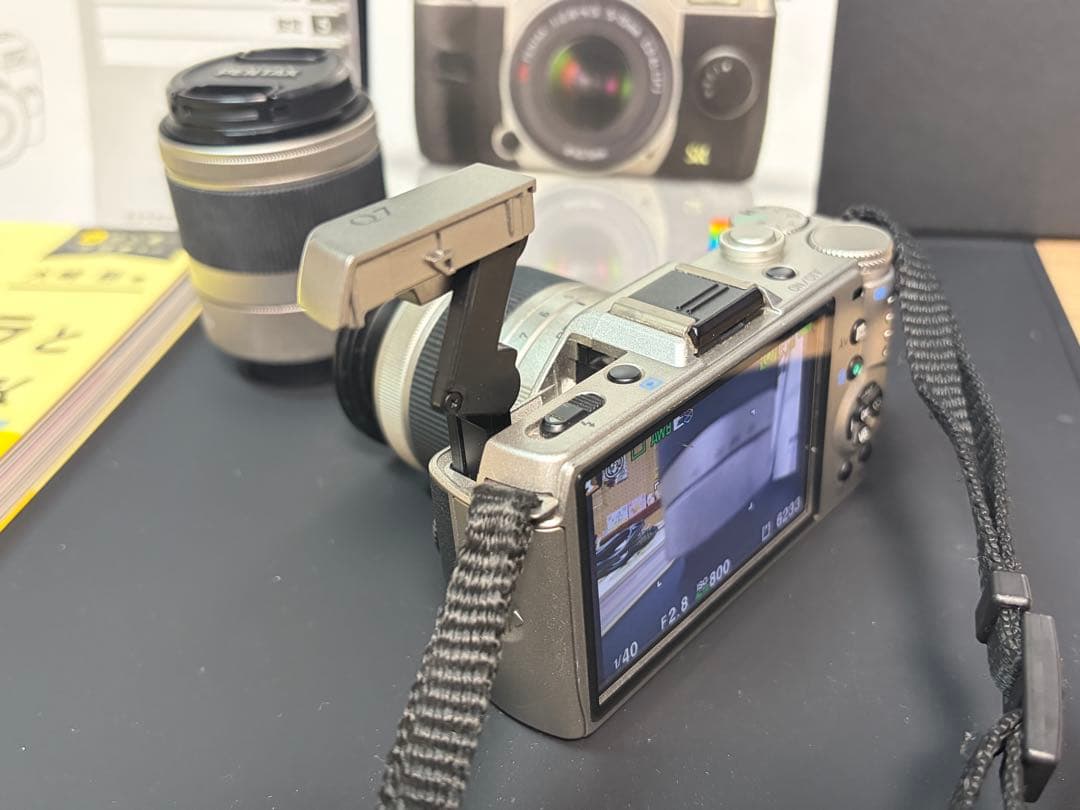 PENTAX Q7 デジタル一眼レフ ダブルレンズ　本体と付属品