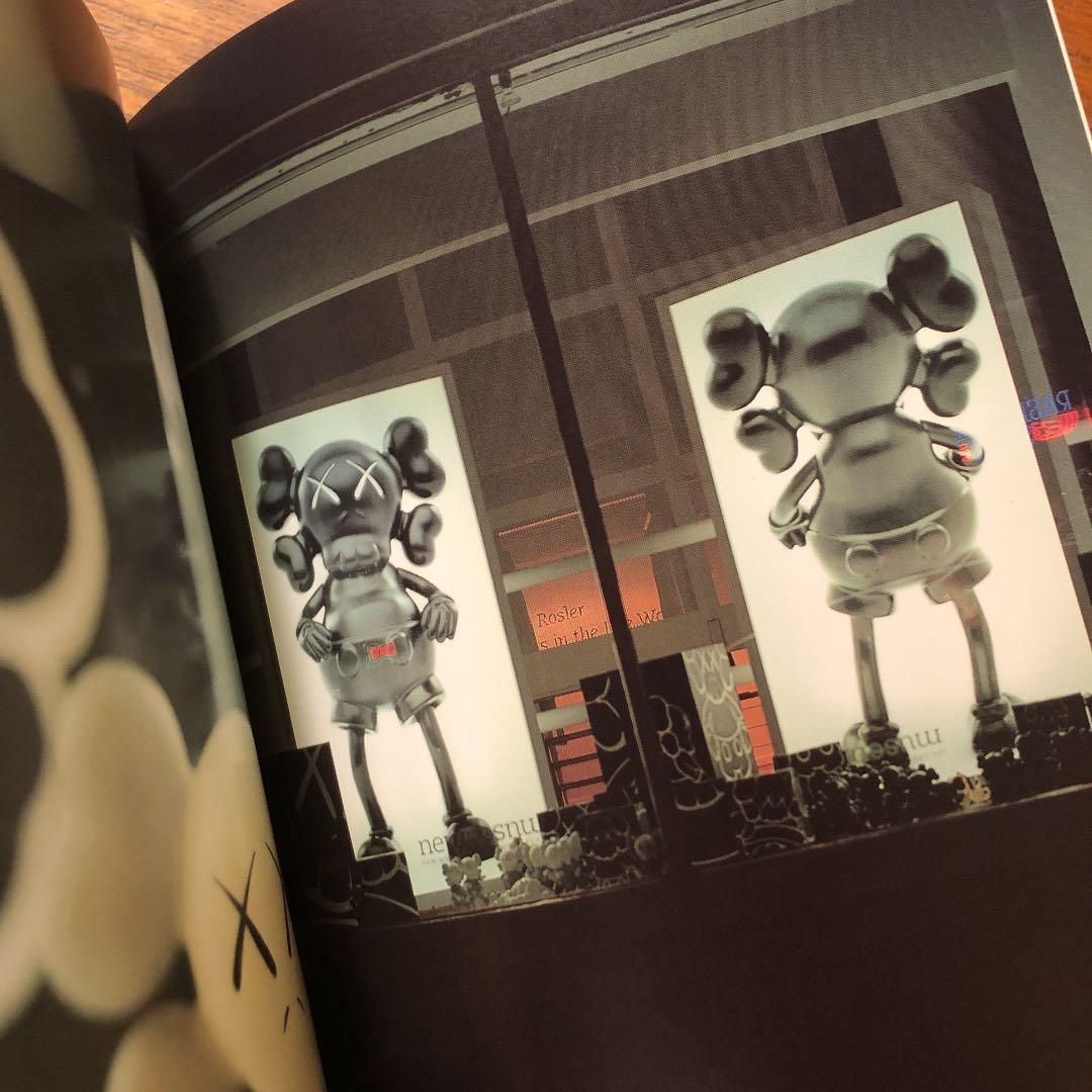 KAWS ONE  KAWS カウズ・ワン