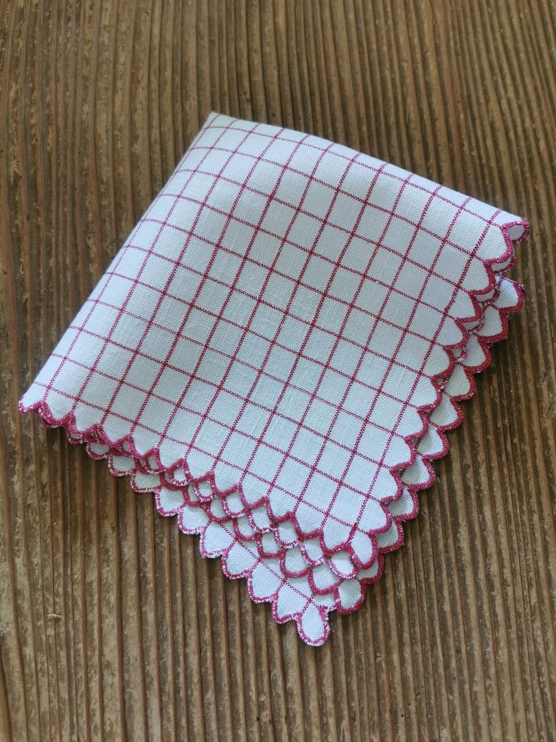 アンティーク フランス グラフチェック＆花弁スカラップリム刺繍 リネンクロス β