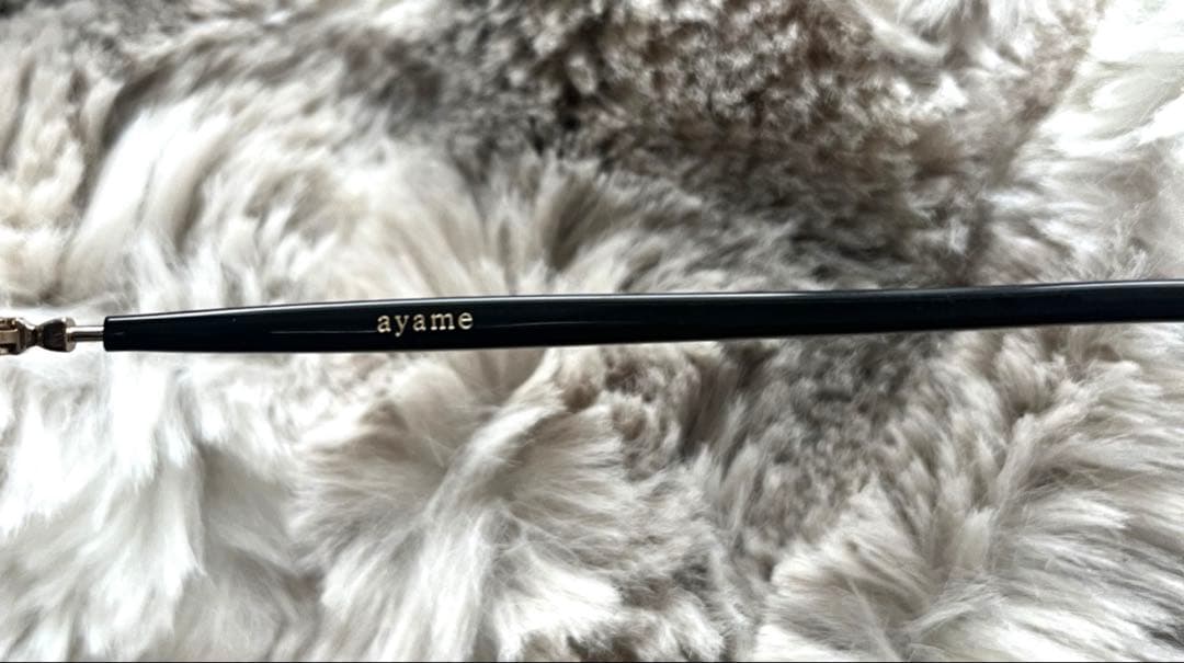 ayame focus black/white gold サングラス