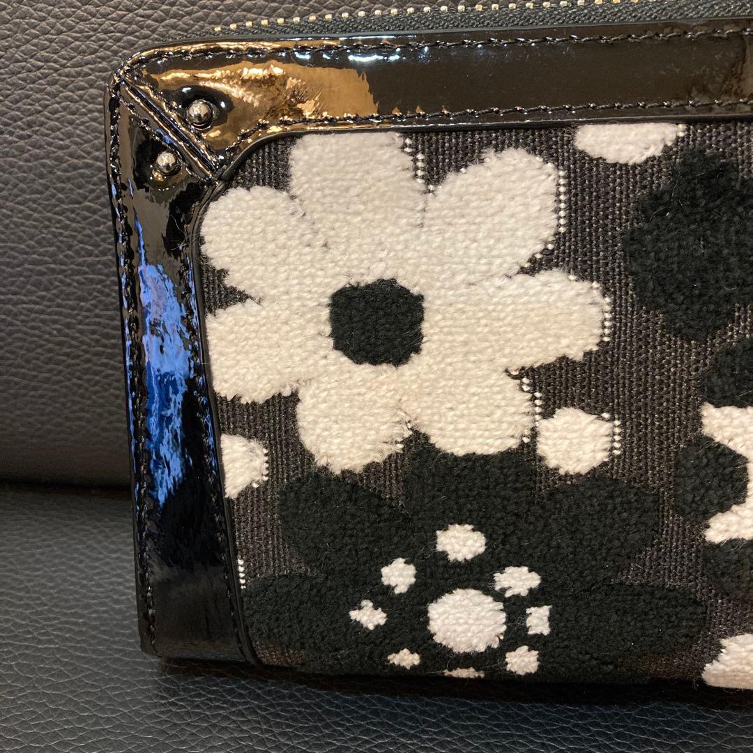 新品Think Bee 花柄ボタン装飾の長財布