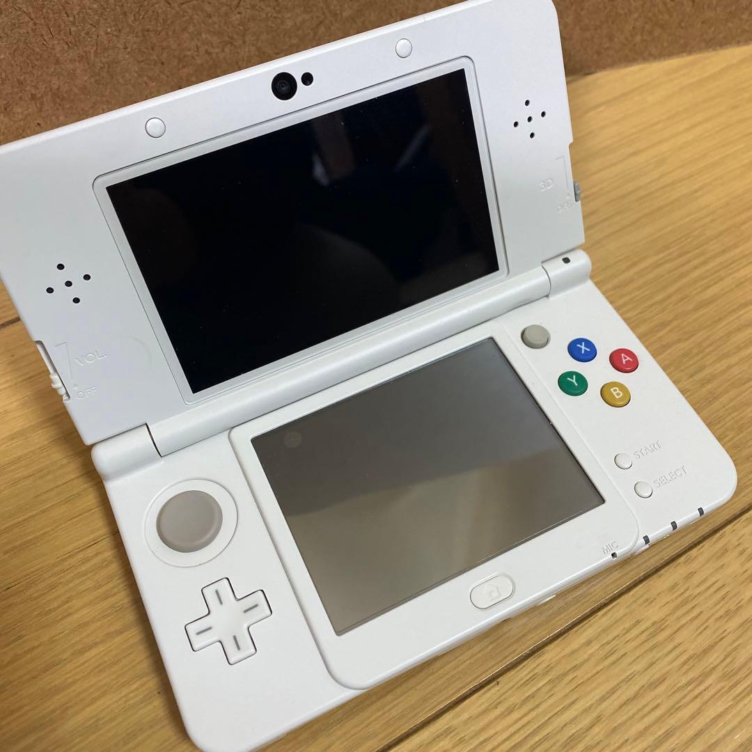 美品　New Nintendo 3DS どうぶつの森 きせかえプレートパック