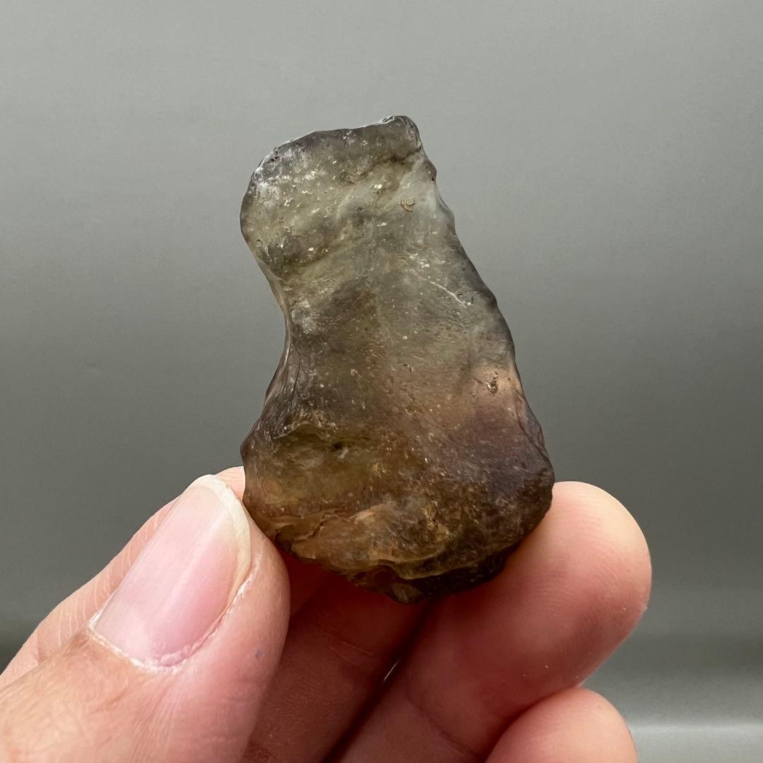 （Libyan32）10.7g稀少ブラックリビアングラス リビア砂漠原石