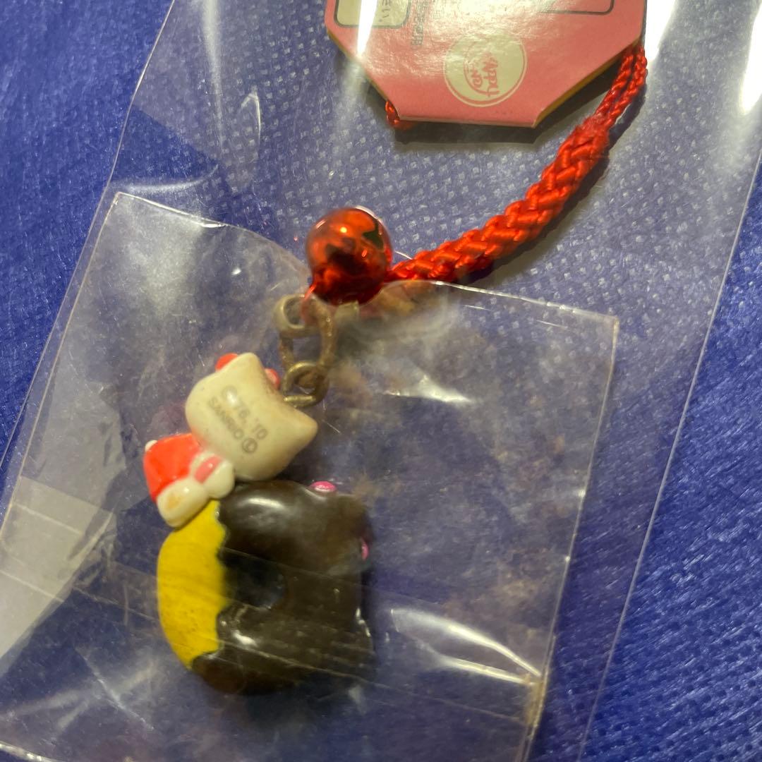 ご当地キティ　チョコドーナツ　根付け　レア