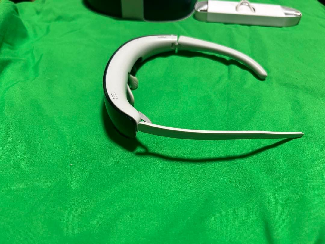 オートフォーカスメガネ　VIXION01