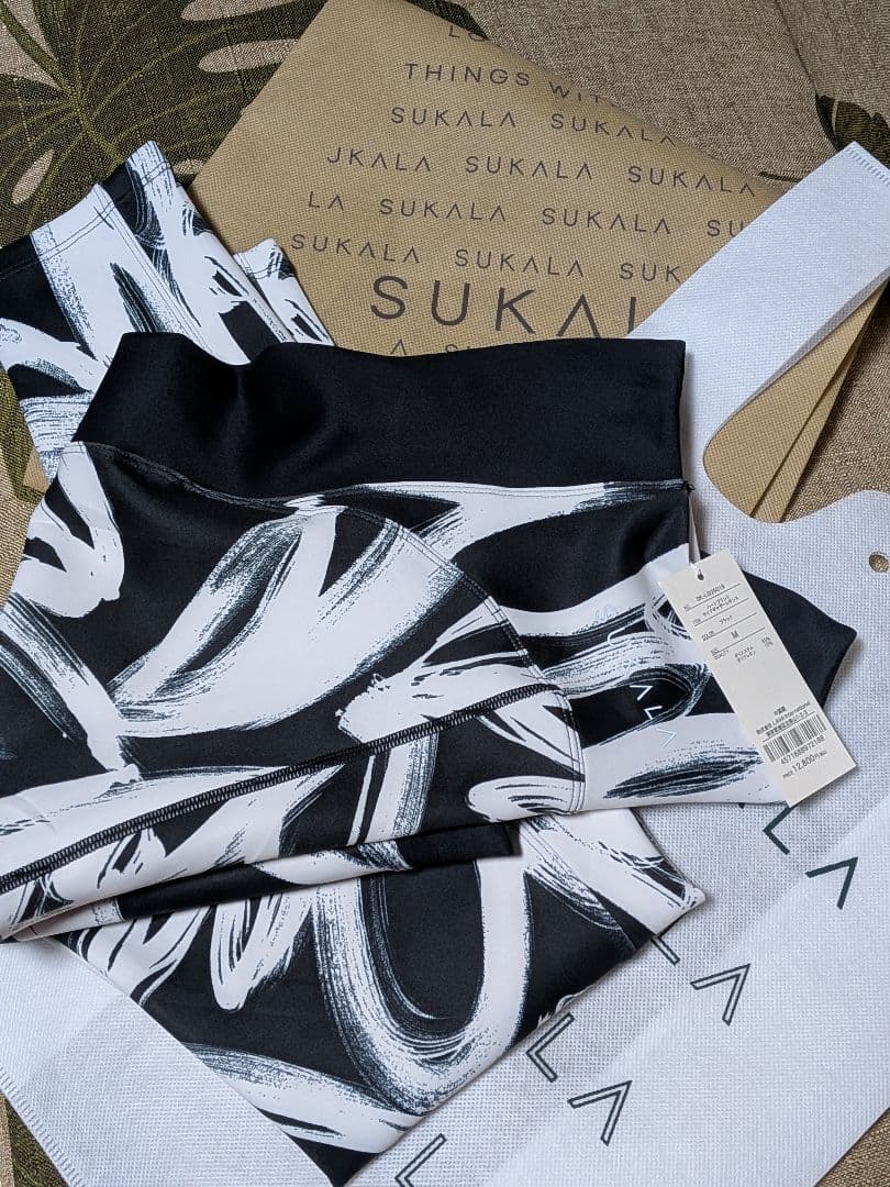 SUKALA 抽象パターン レギンススカーラ袋２枚