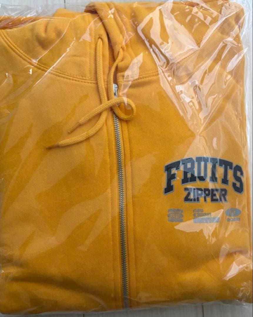 FRUITS ZIPPER 推しアピパーカー　鎮西寿々歌