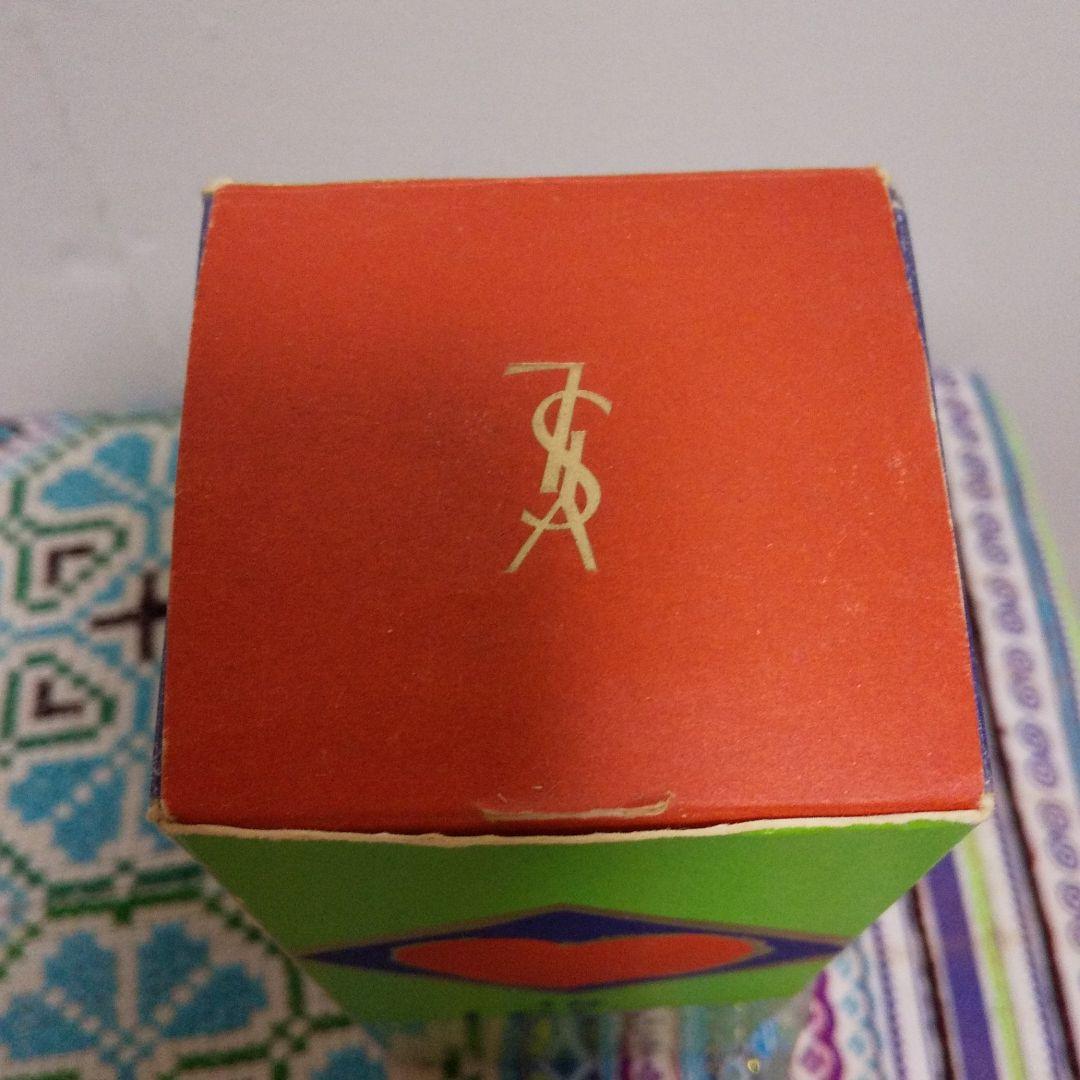 廃盤品イヴ・サンローラン