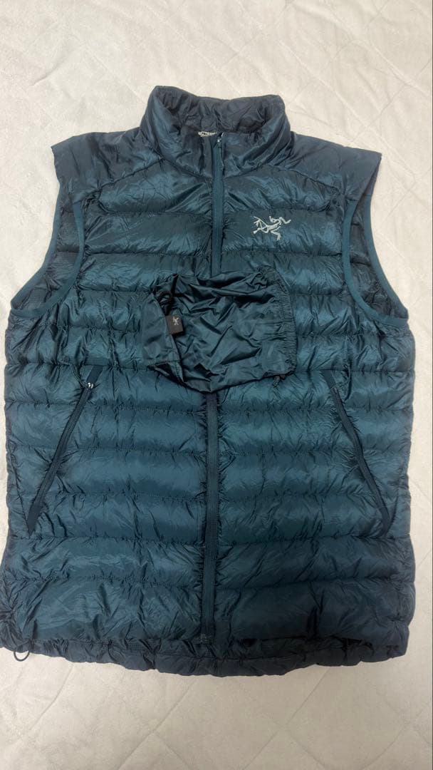 【最終値下げ】ARC’TERYX CERIUM LT VEST メンズ S