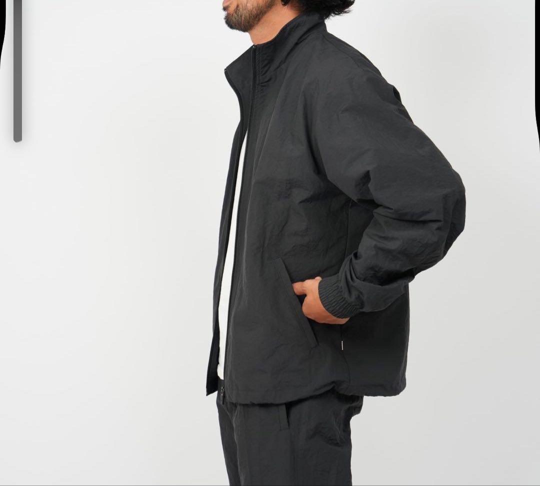 OVY ナイロンジップアップジャケット　スミクロ　KAJA