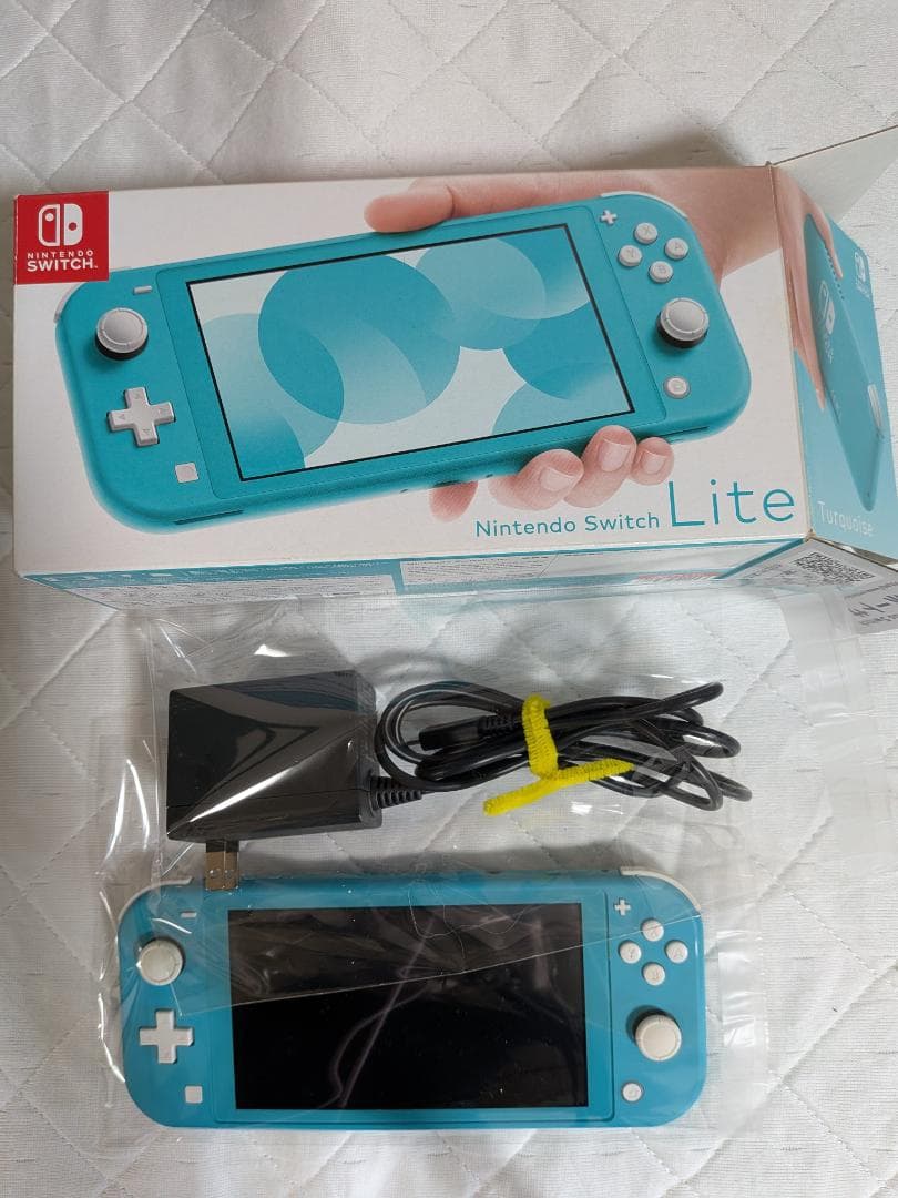 み*こ様 Nintendo Switch Lite ターコイズ 本体 充電器付き