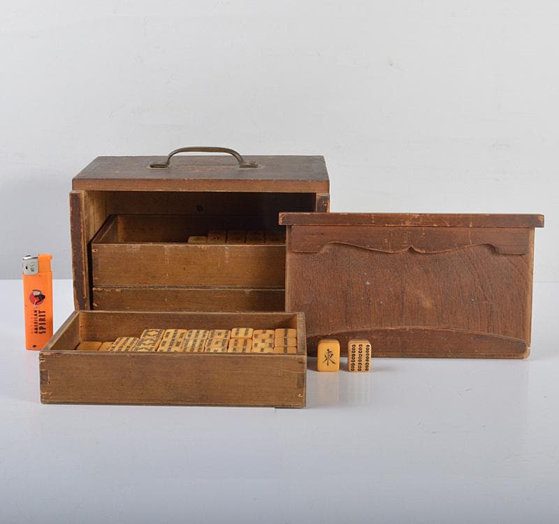 中国　竹嵌　骨牌　背竹牌　麻雀牌　箱付　V　8696