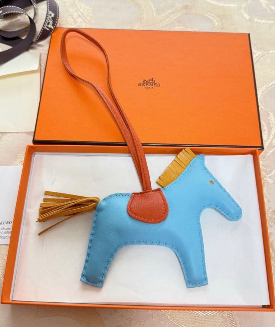 ⭐️未使用近い⭐️ エルメス ロデオ MM セレステ カーネリアン ブトンドール