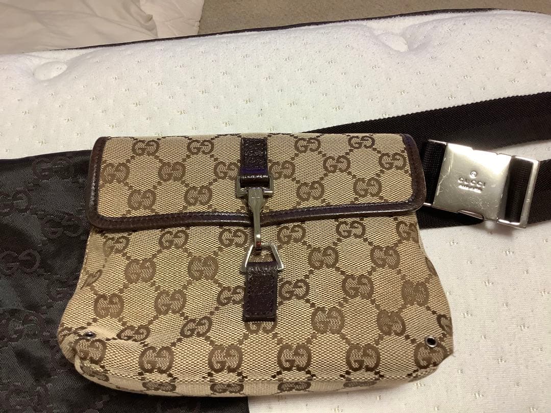 グッチのウエストポーチ&ミニ財布